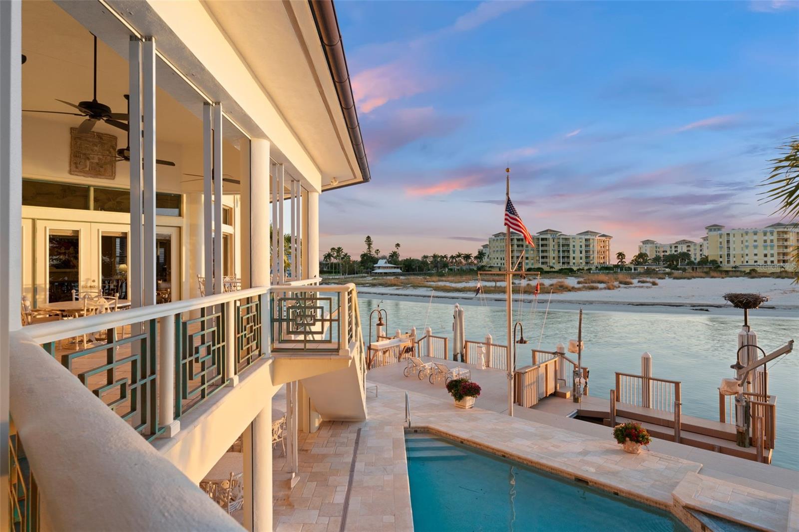 TB8476319 Property Photo