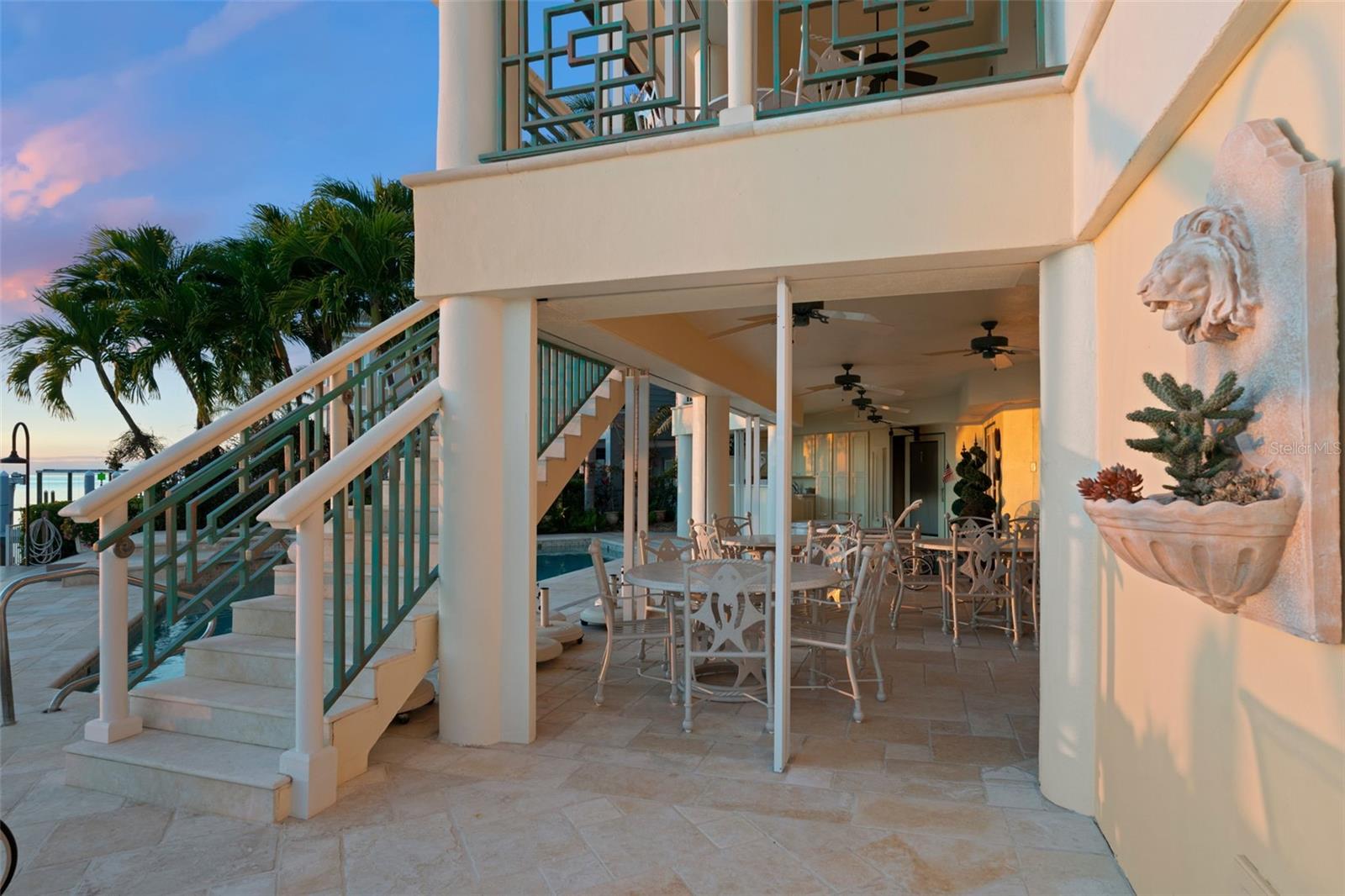 TB8476319 Property Photo