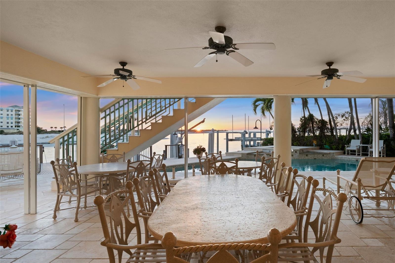 TB8476319 Property Photo