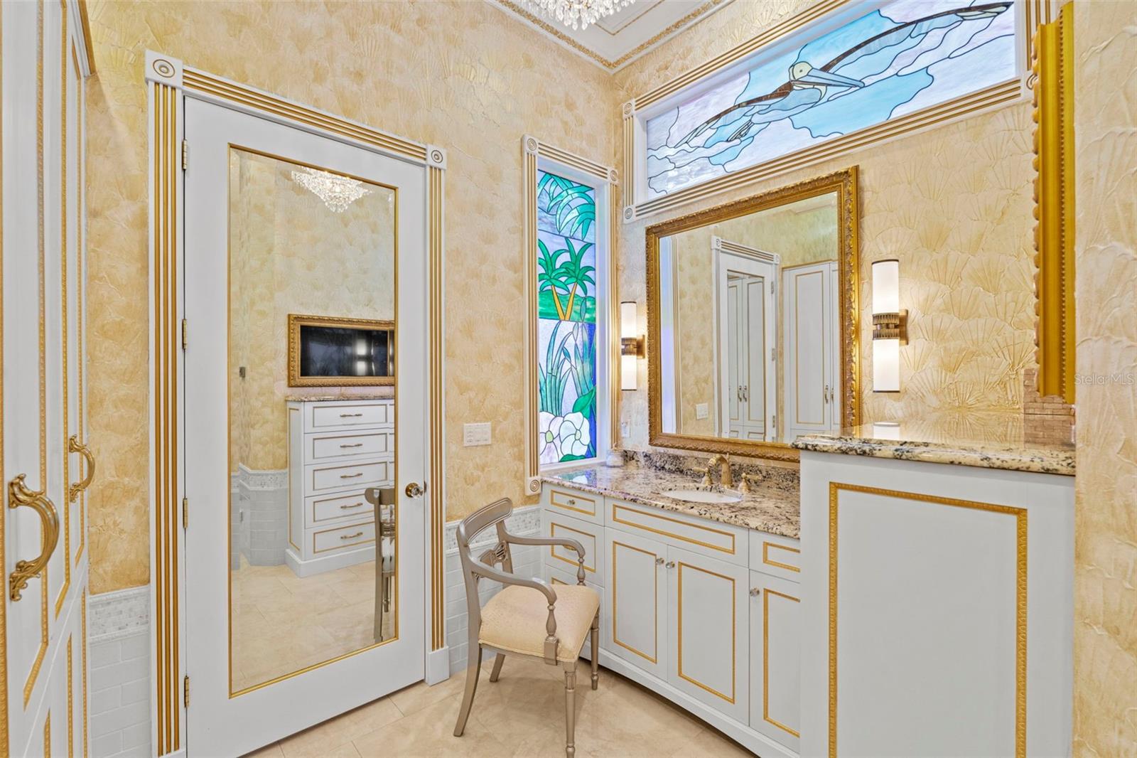 TB8476319 Property Photo