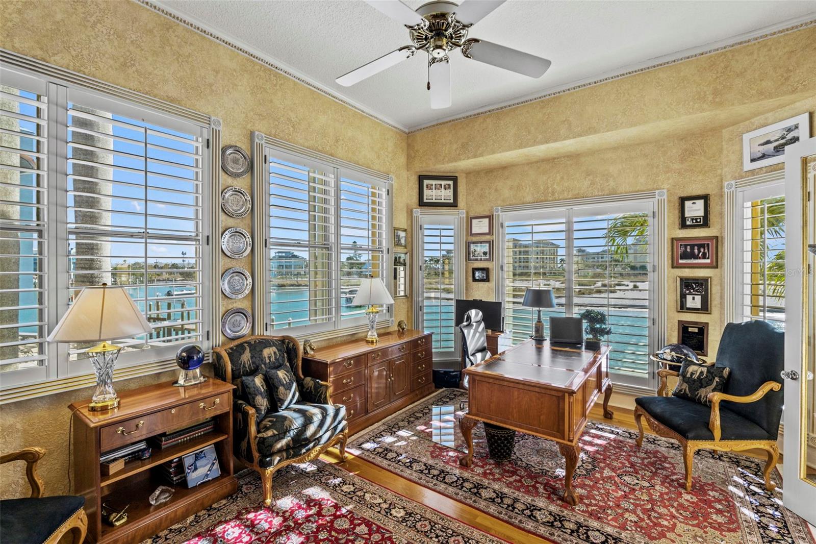 TB8476319 Property Photo