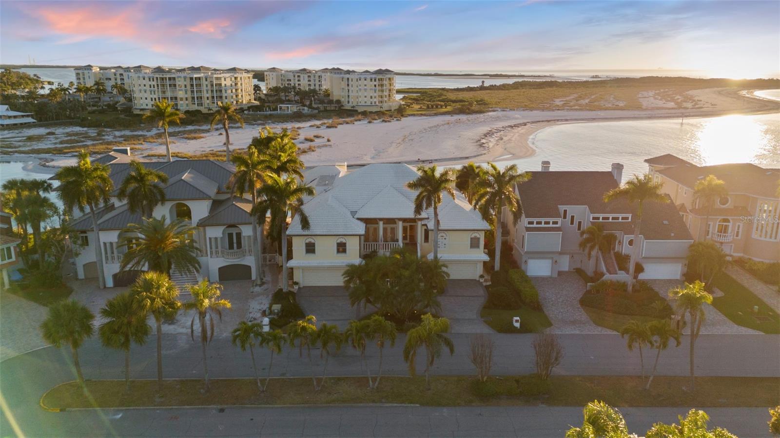 TB8476319 Property Photo