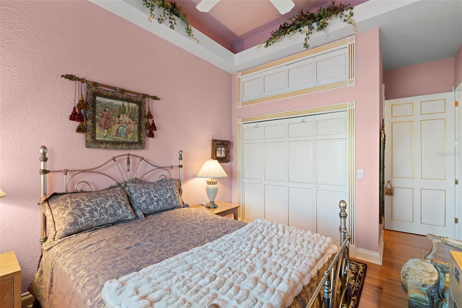 TB8476319 Property Photo