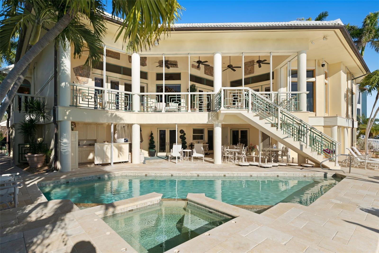 TB8476319 Property Photo