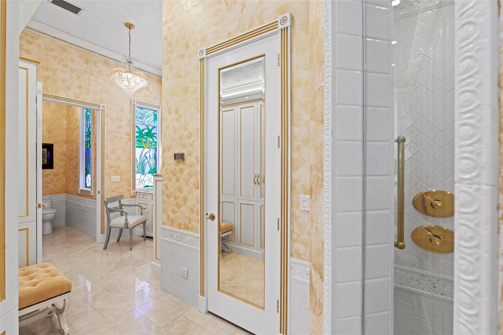 TB8476319 Property Photo