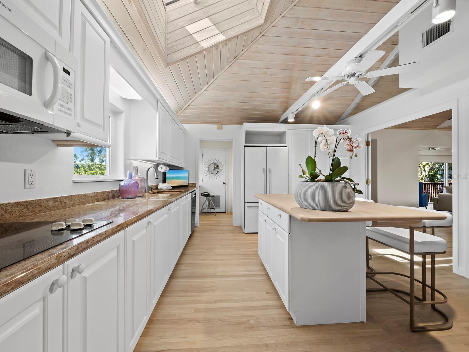 A4682565 Property Photo