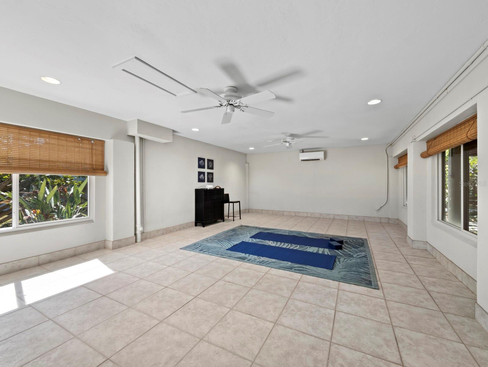 A4682565 Property Photo