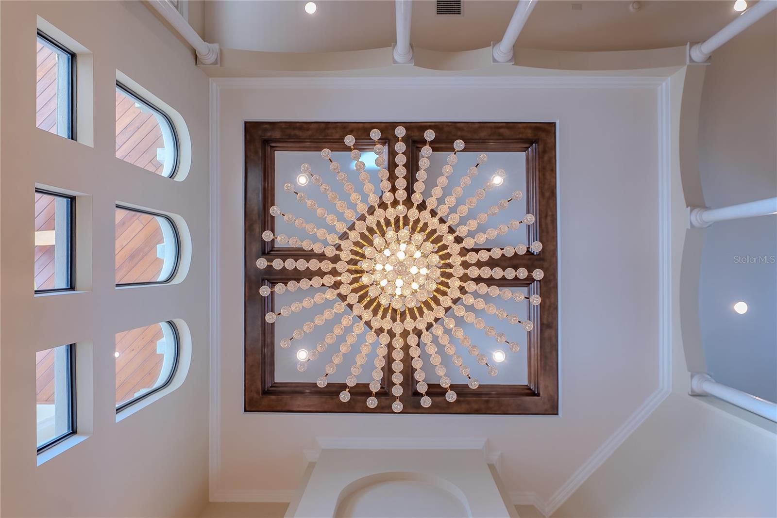 TB8476403 Property Photo