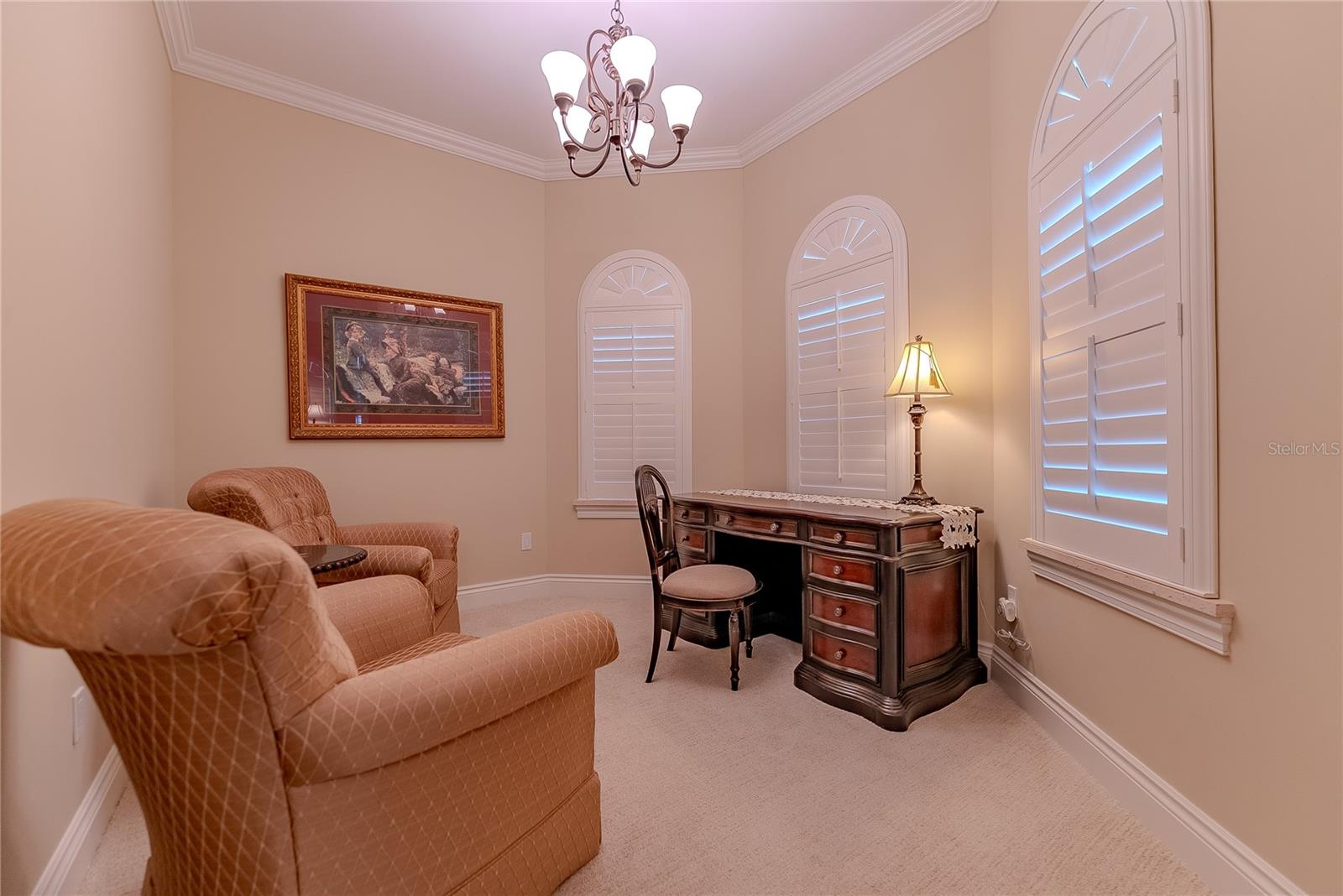 TB8476403 Property Photo