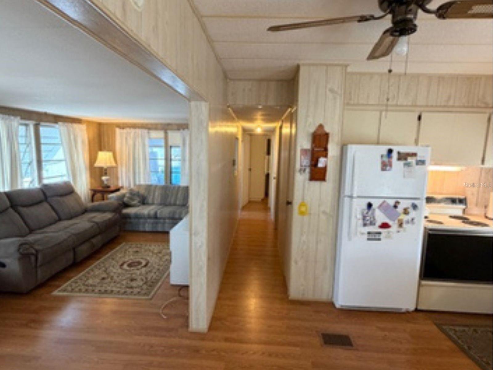 TB8476404 Property Photo