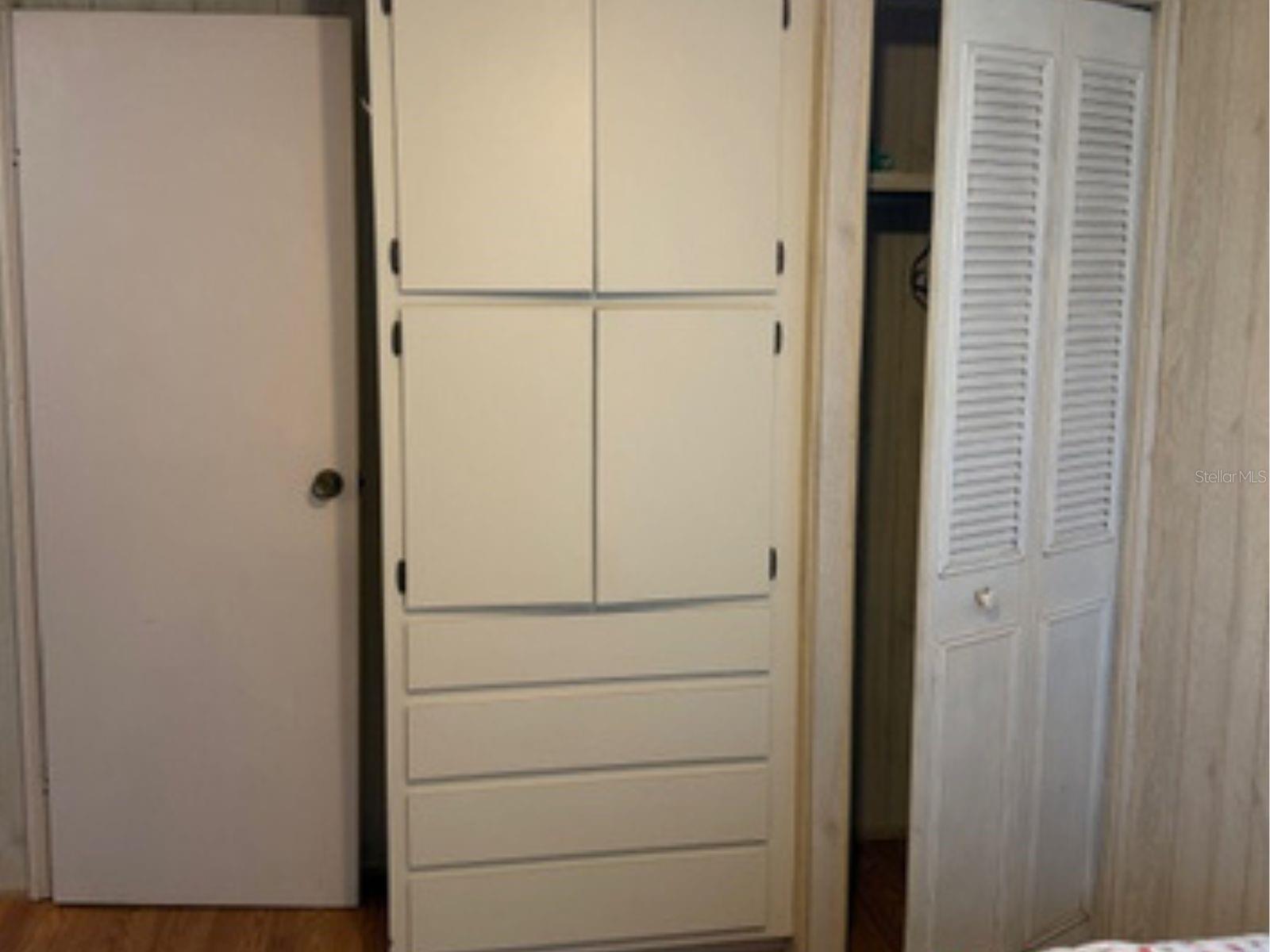 TB8476404 Property Photo