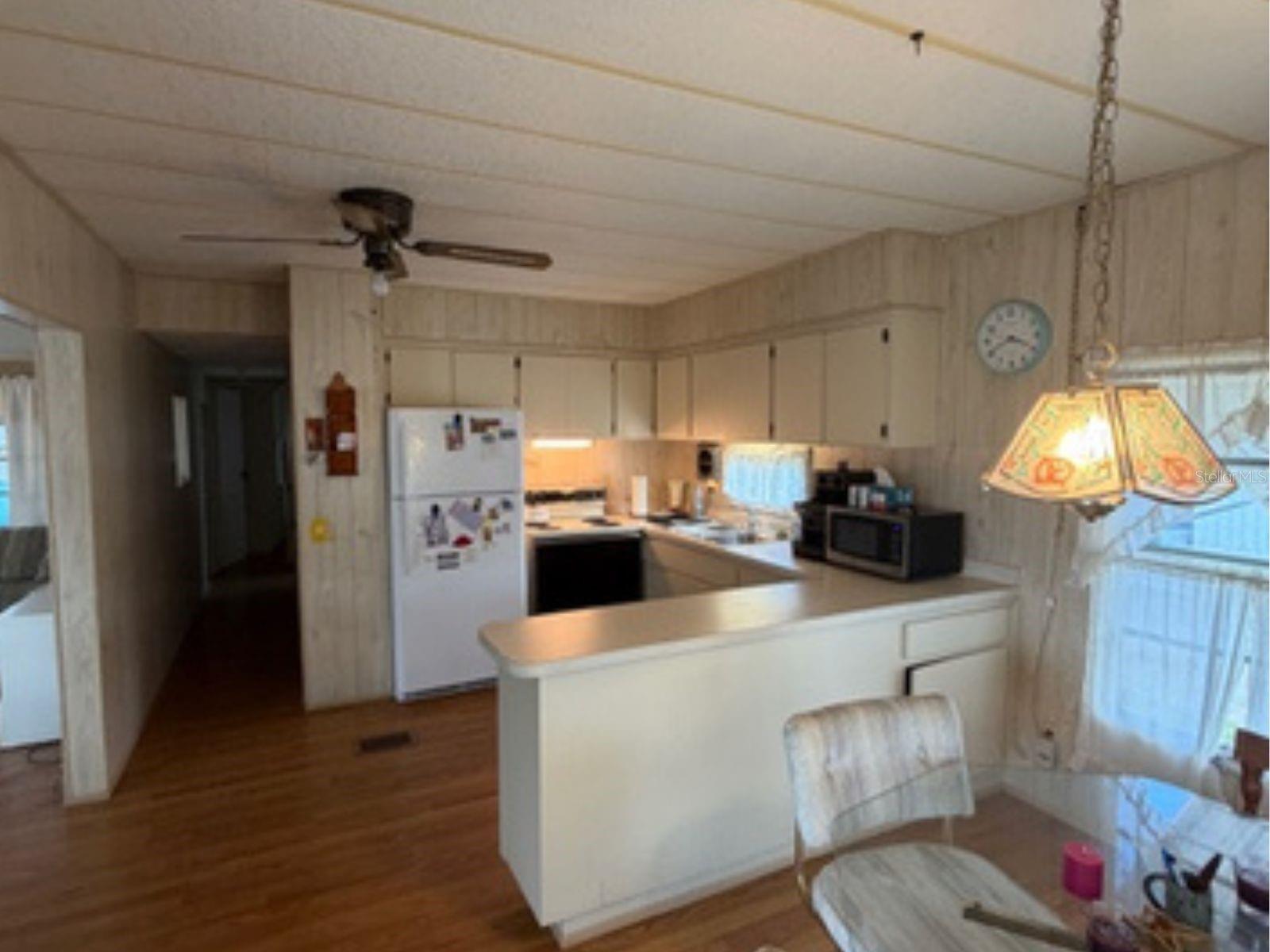 TB8476404 Property Photo