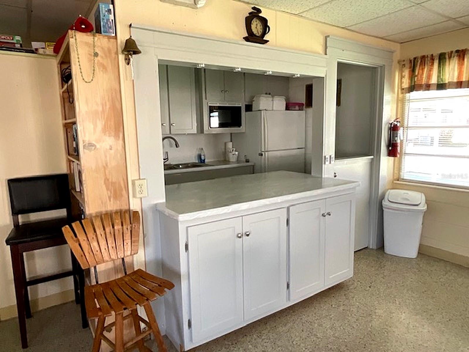 TB8476404 Property Photo