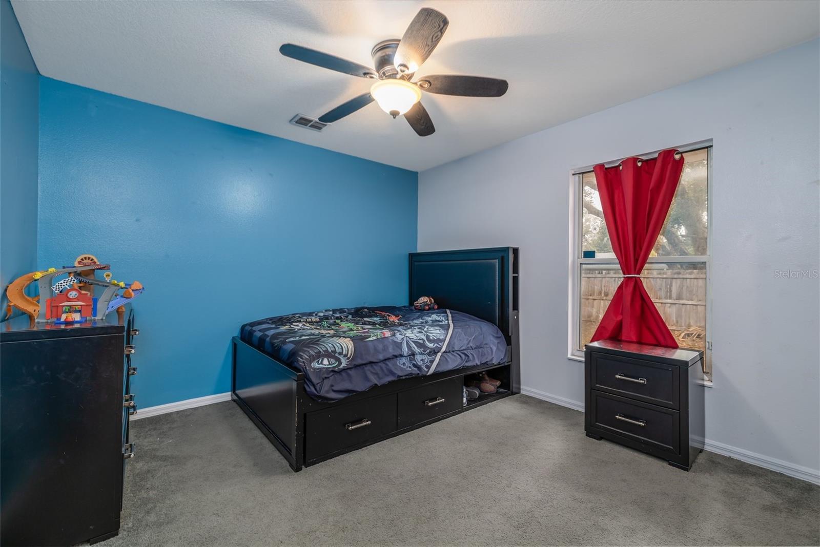 420 PINEAPPLE ST, ORANGE CITY, FL, 32763