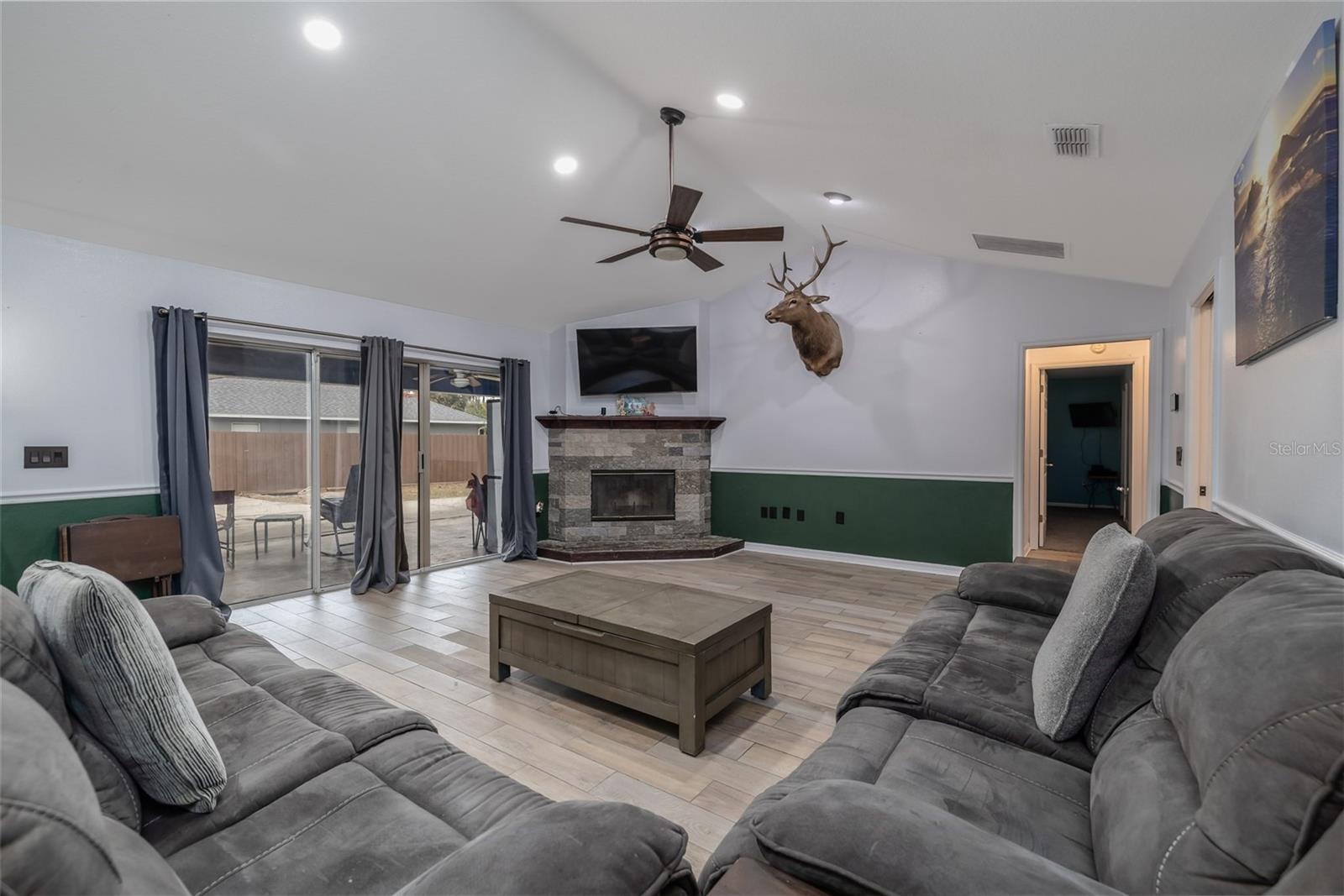 420 PINEAPPLE ST, ORANGE CITY, FL, 32763