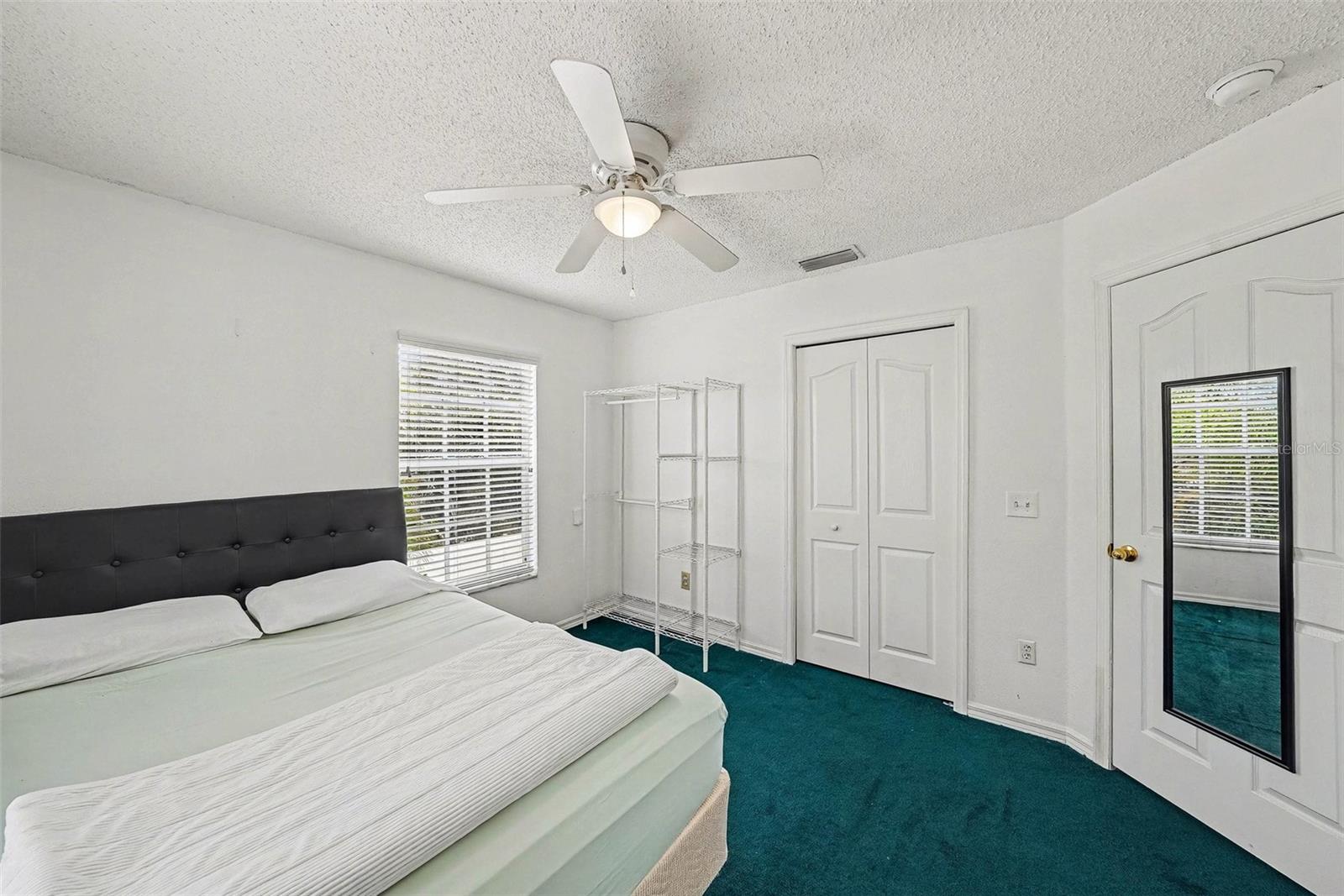 2nd bedroom