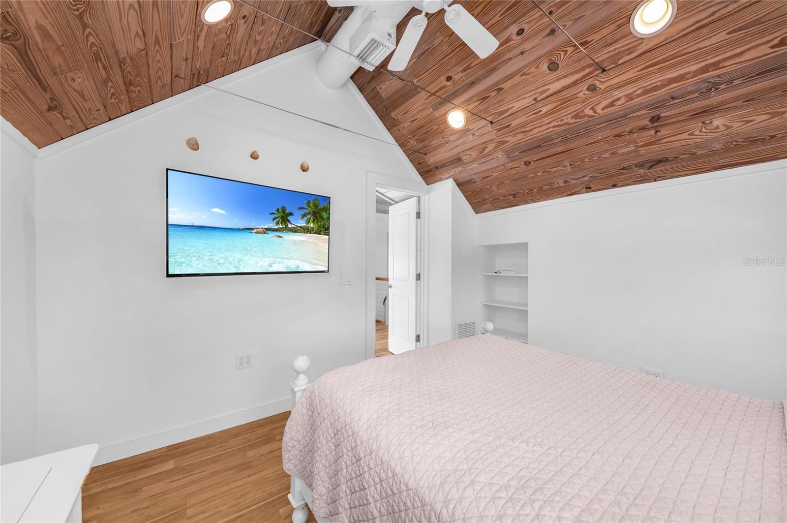 A4682621 Property Photo