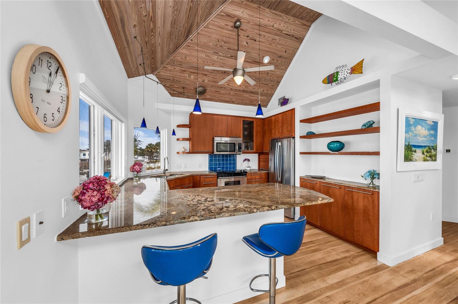 A4682621 Property Photo