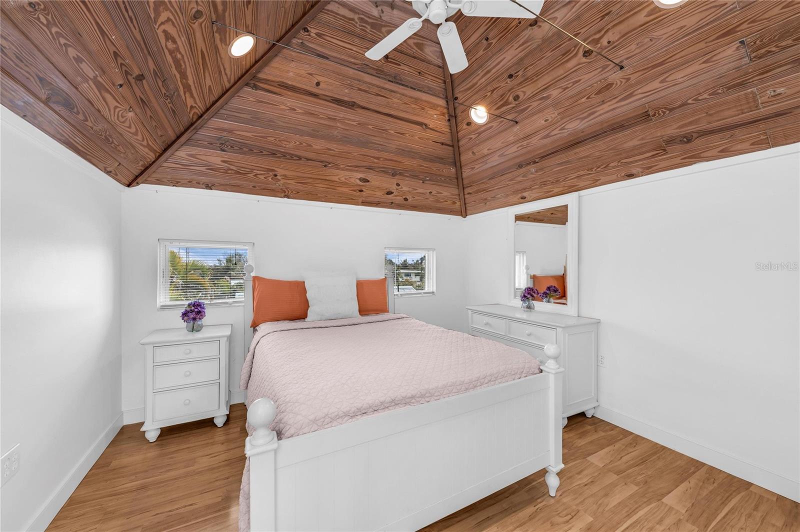 A4682621 Property Photo