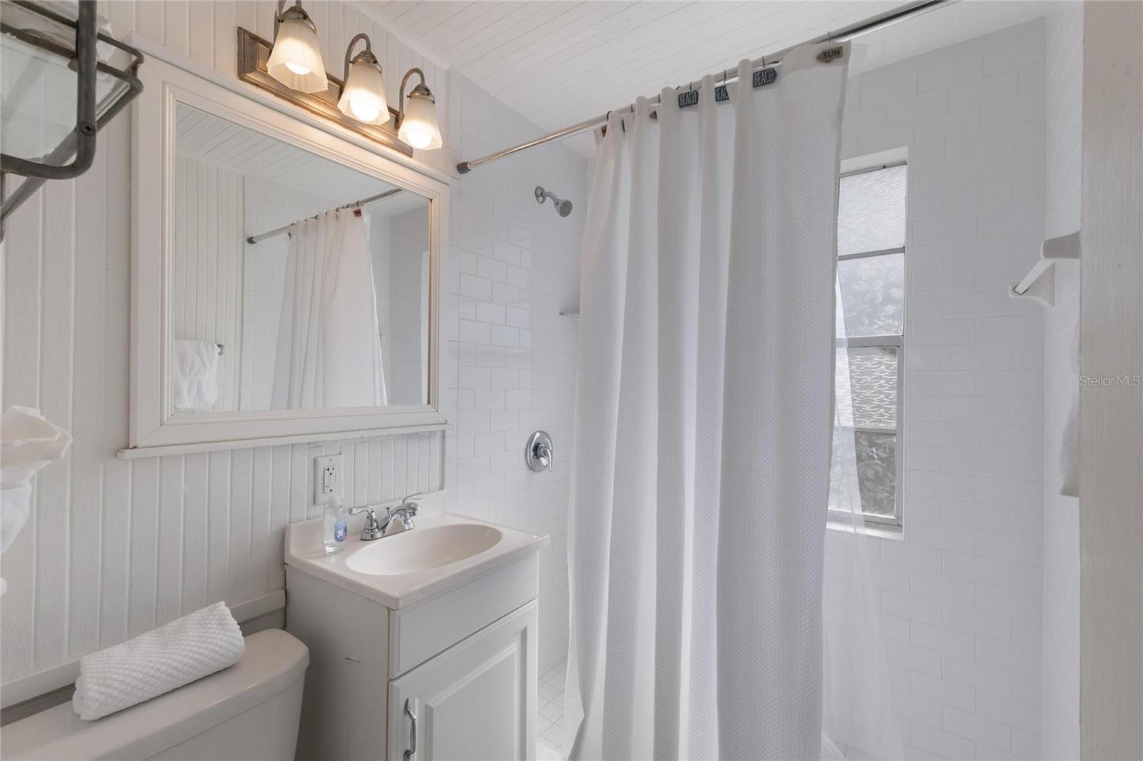 A4682621 Property Photo