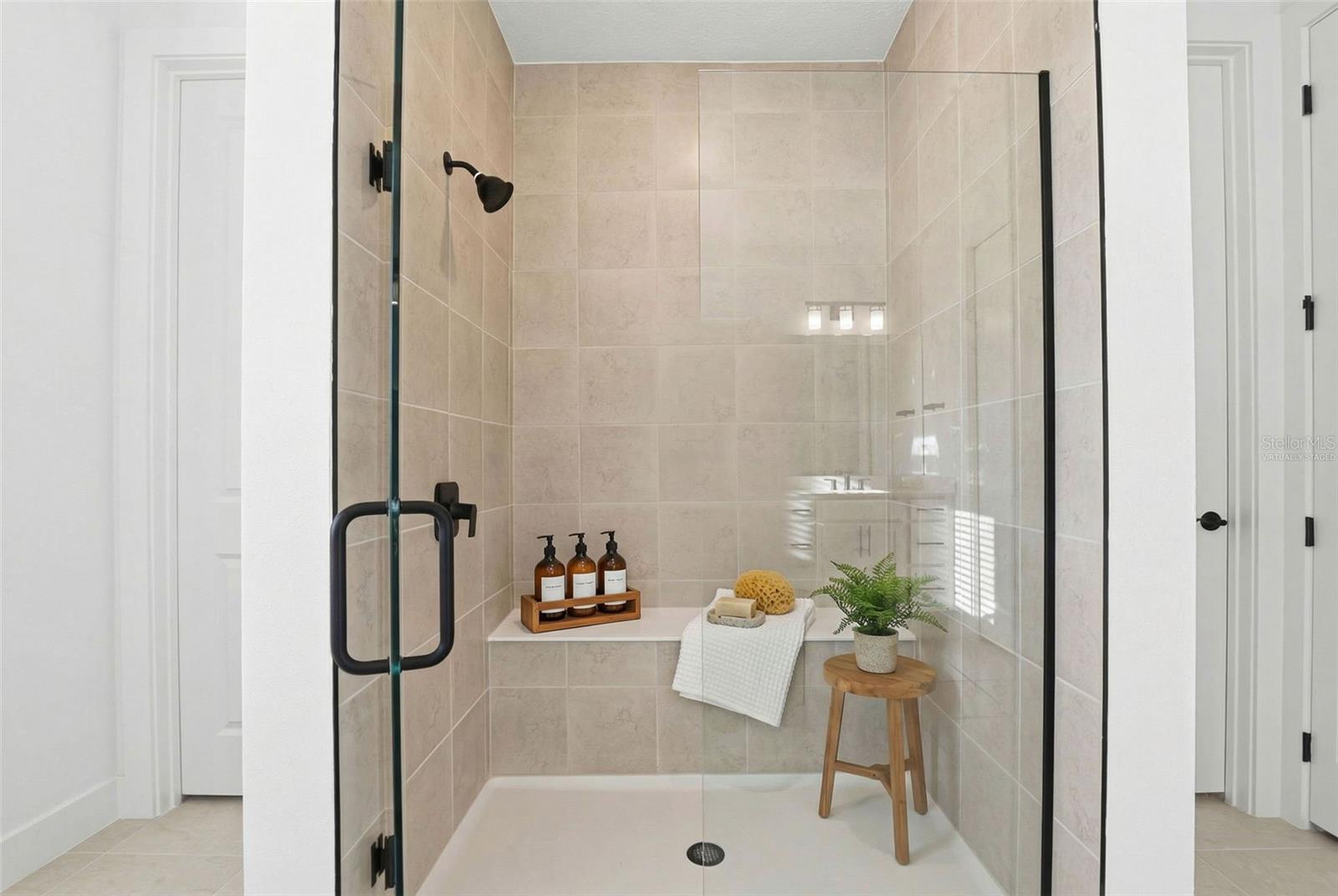 VIRTUALLY STAGED - PRIMARY ENSUITE