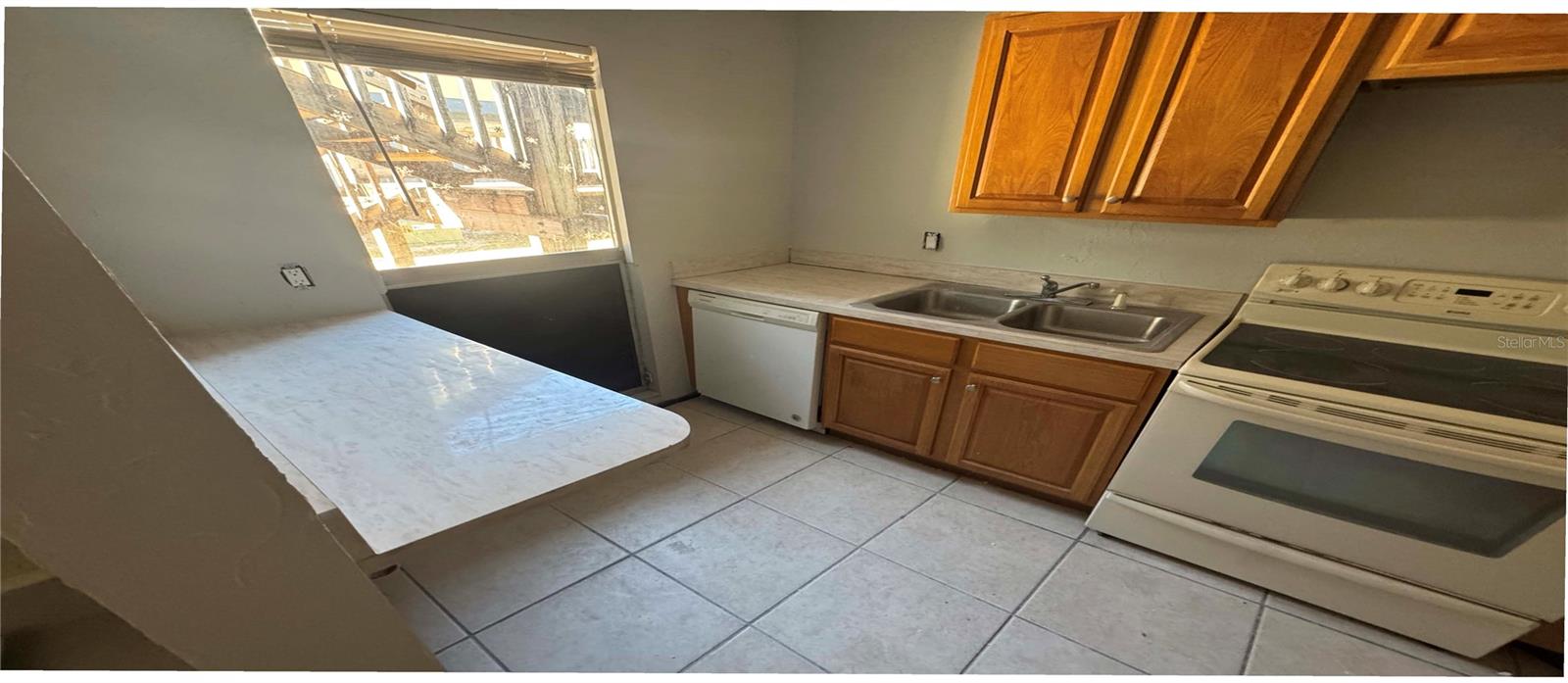 A4682628 Property Photo