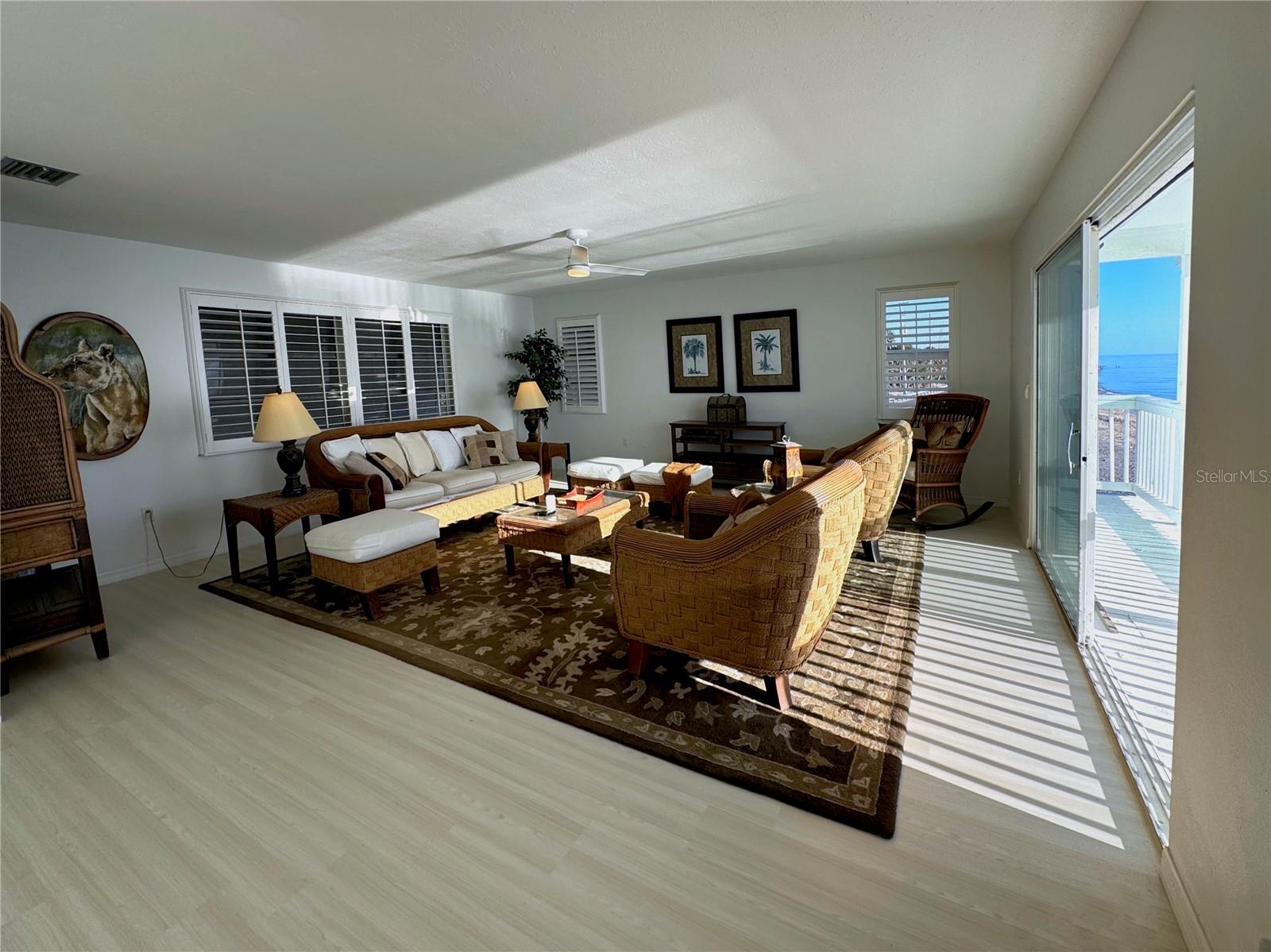 N6142960 Property Photo