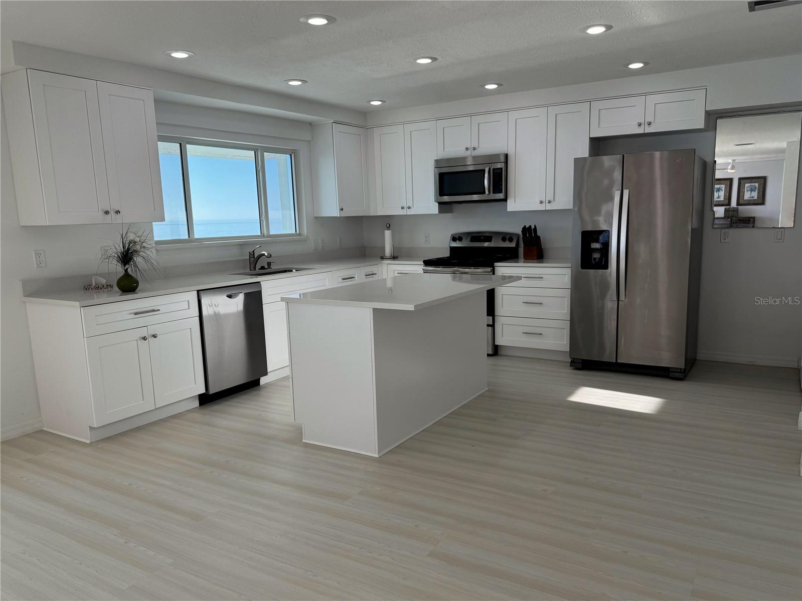 N6142960 Property Photo