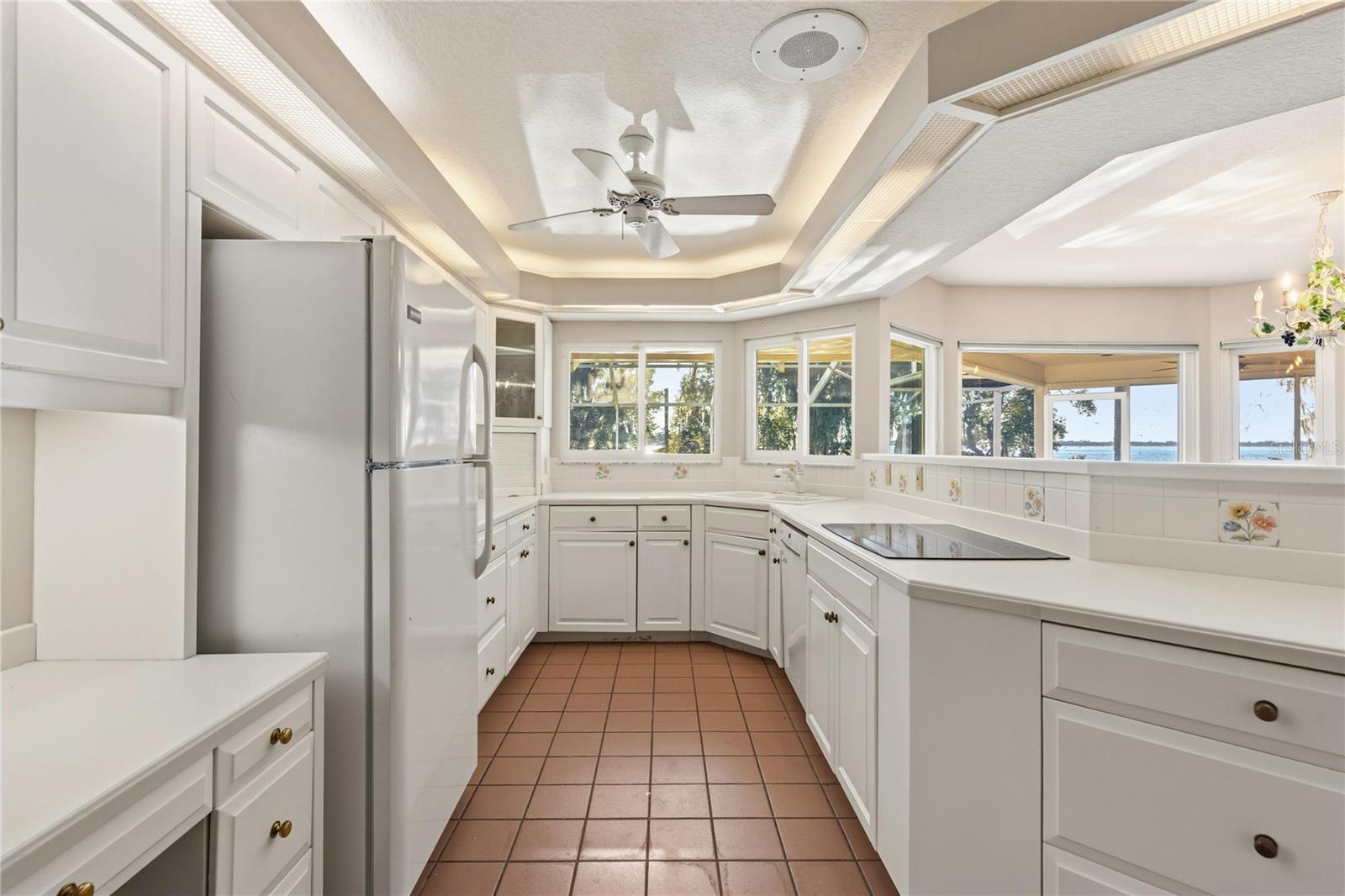 O6382730 Property Photo