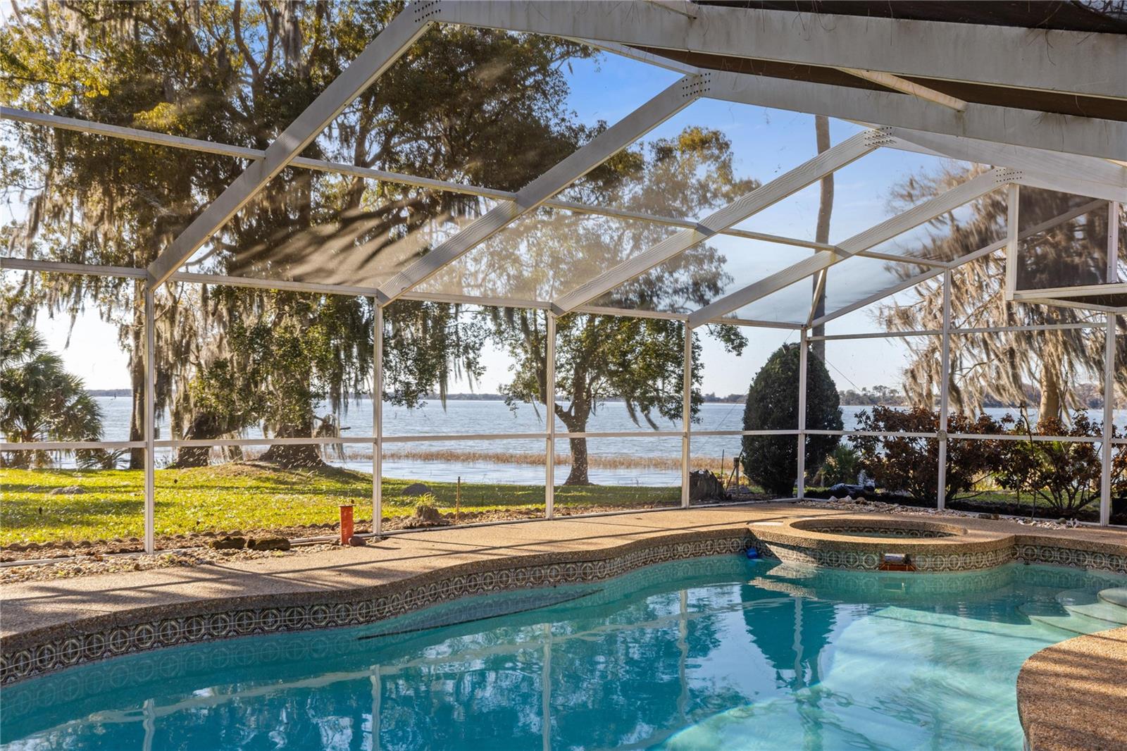 O6382730 Property Photo