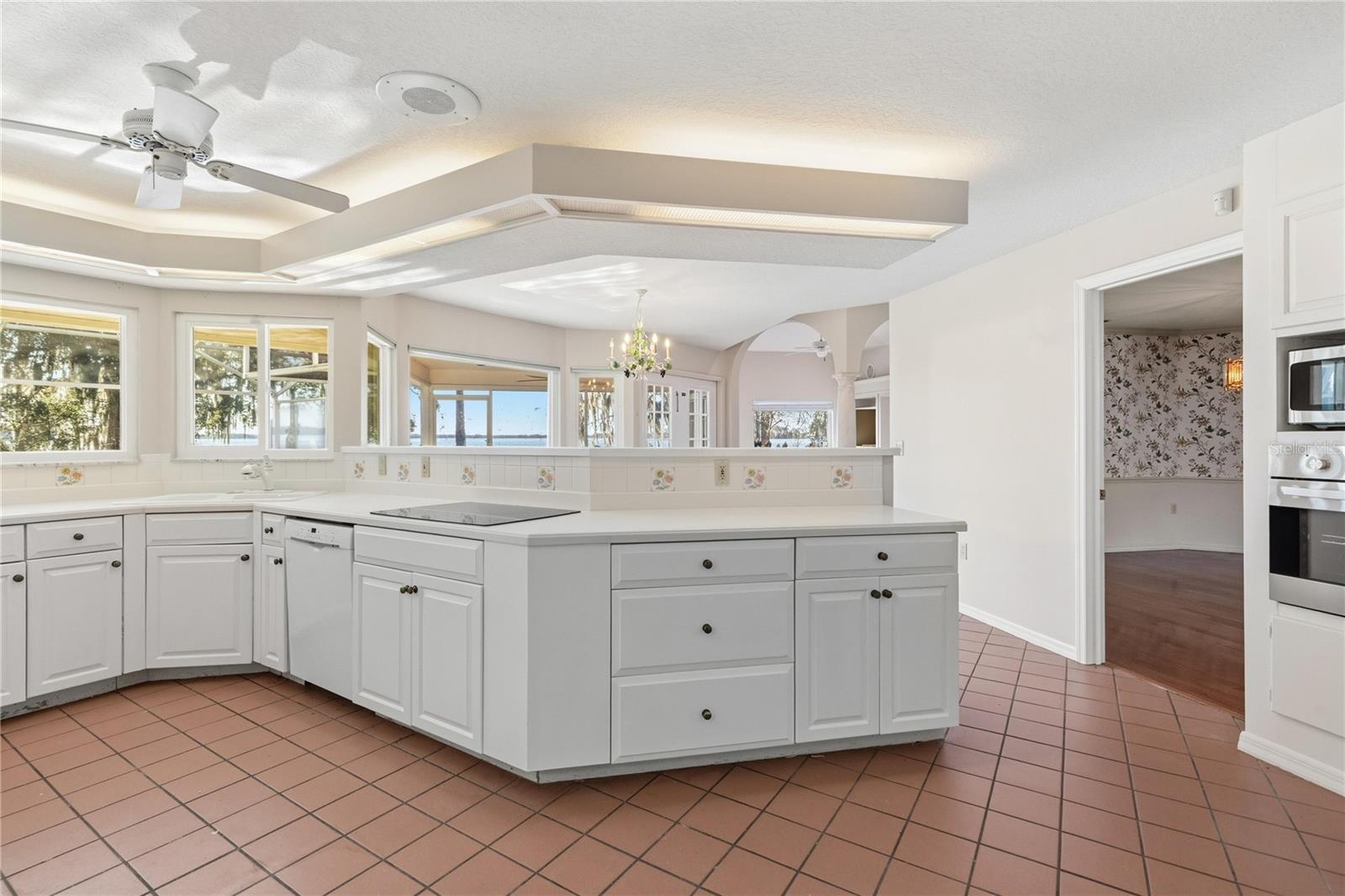 O6382730 Property Photo