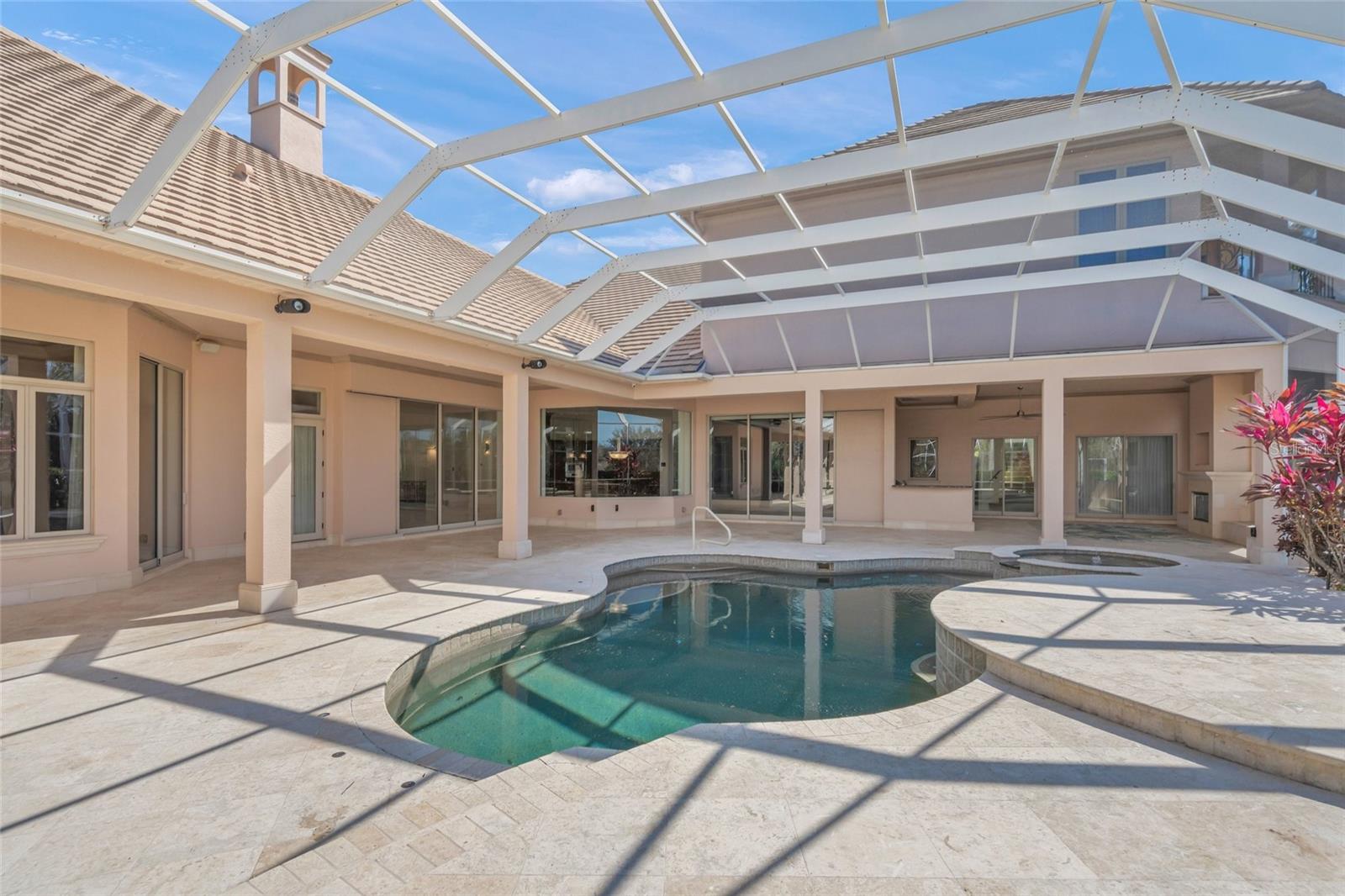 A4682656 Property Photo