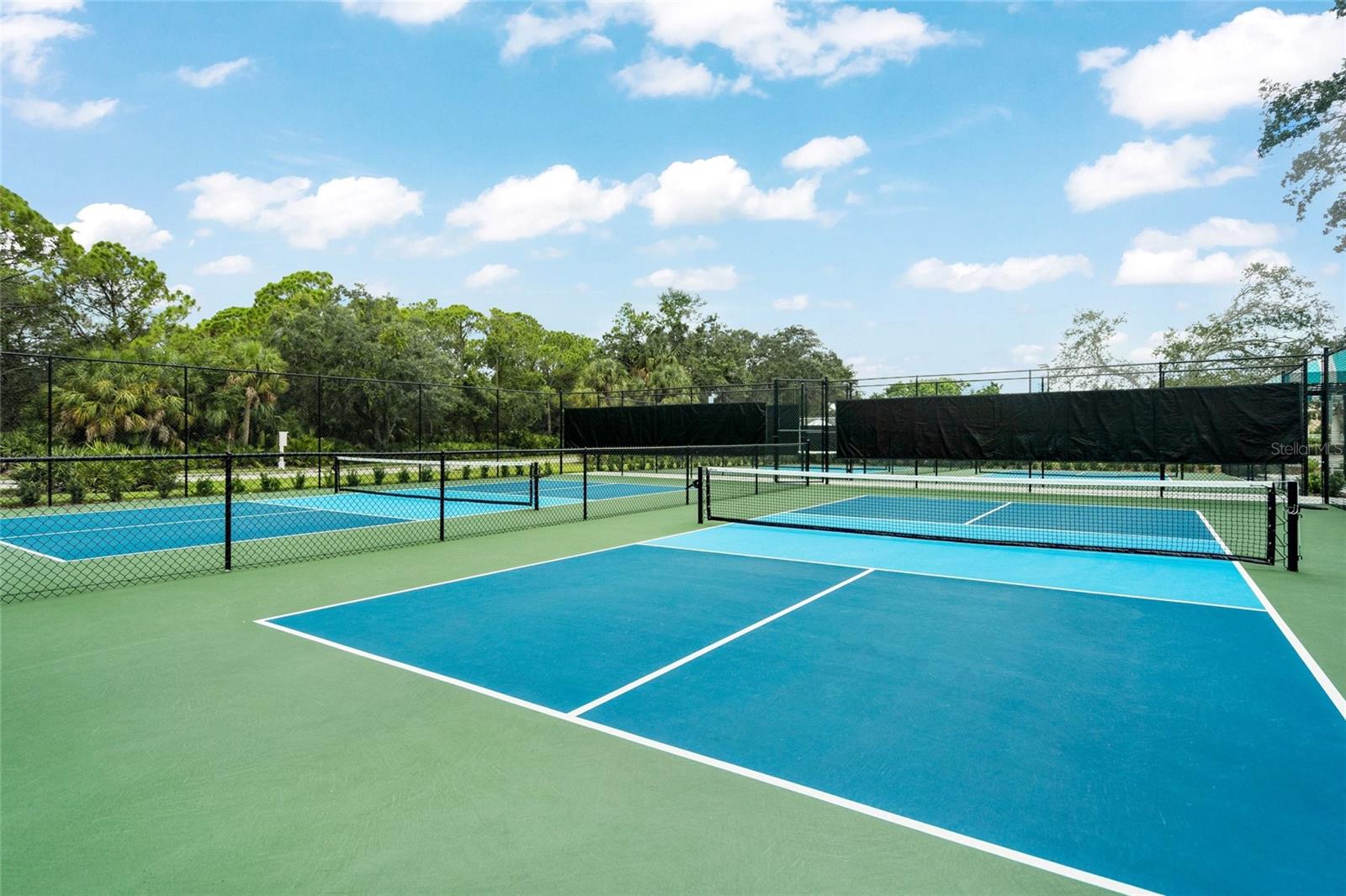 A4682656 Property Photo