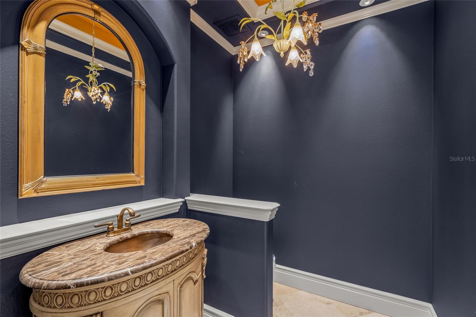 A4682656 Property Photo