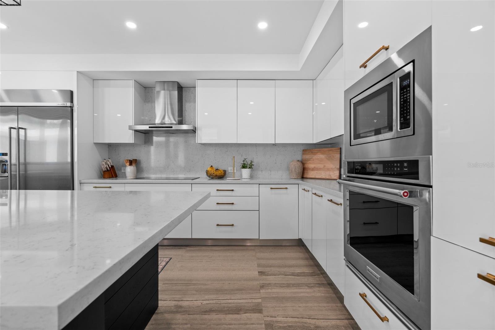 PR9119303 Property Photo