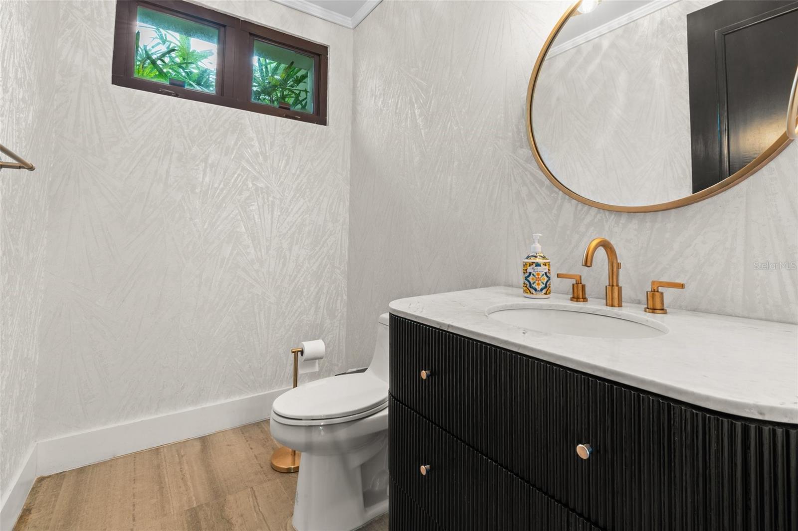 PR9119303 Property Photo