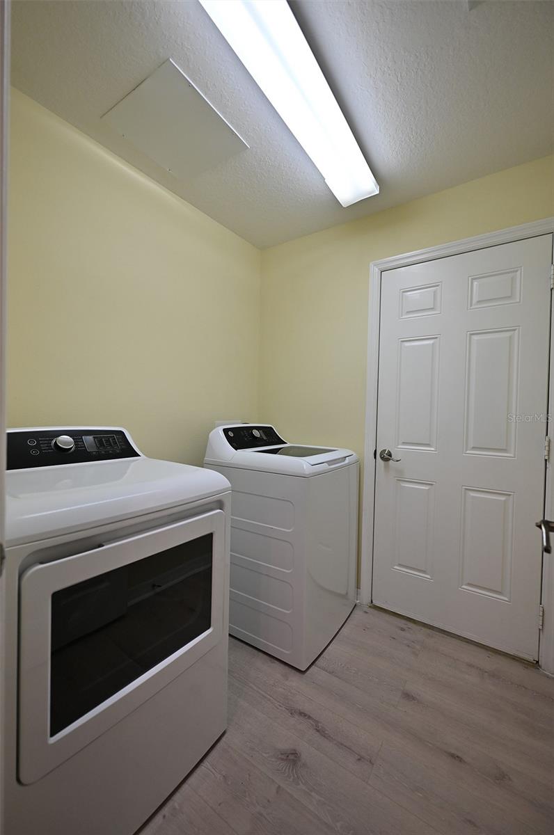 3811 65TH AVE E, SARASOTA, FL, 34243