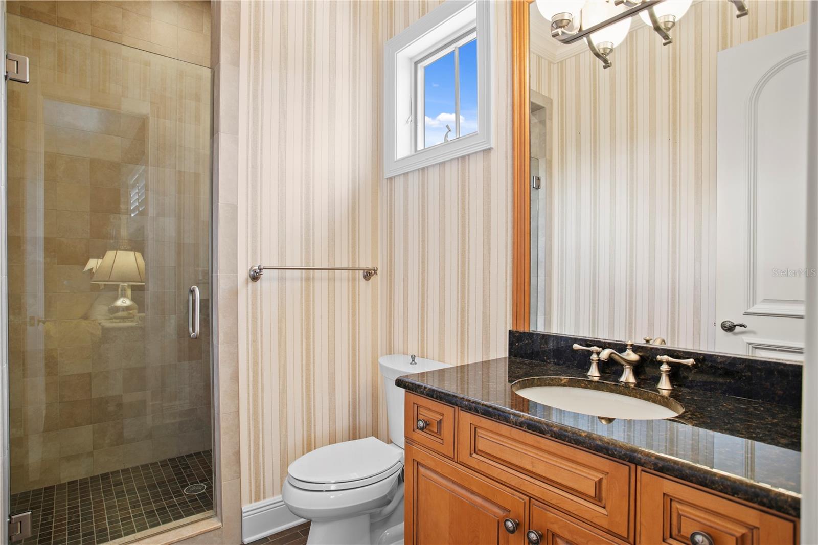 TB8476635 Property Photo