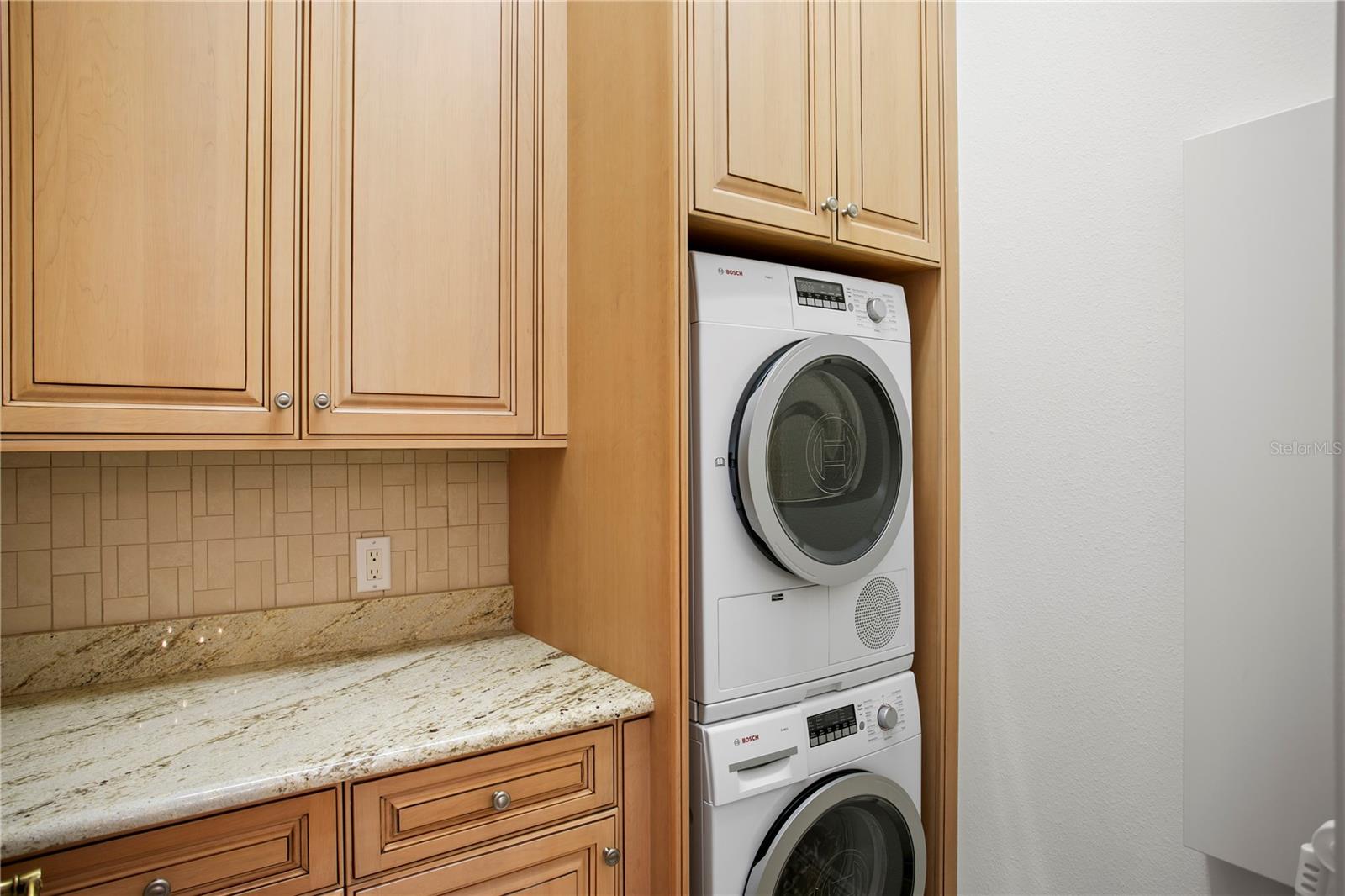 TB8476635 Property Photo