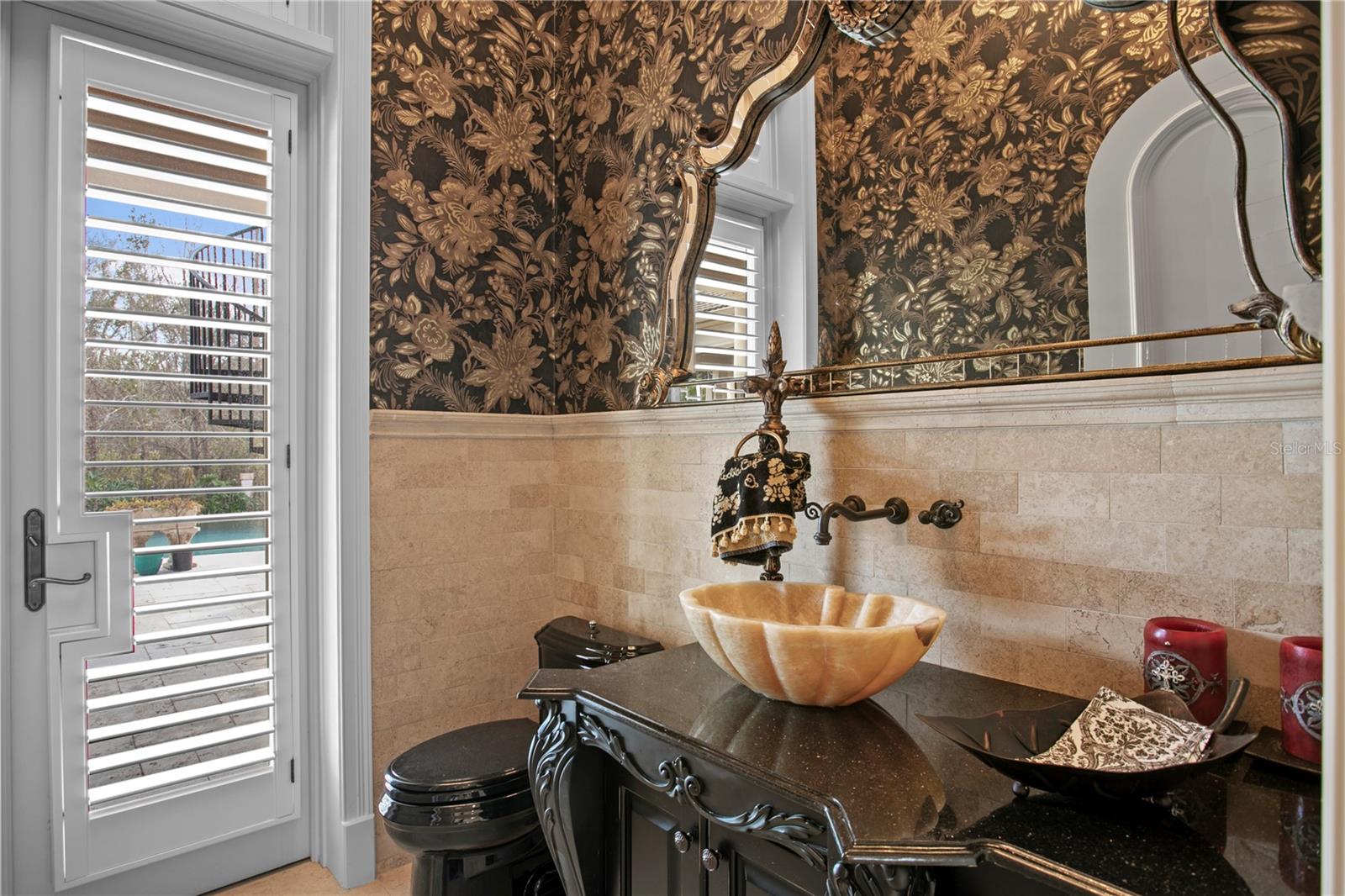 TB8476635 Property Photo