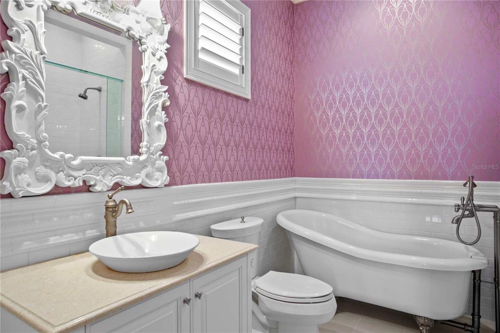 TB8476635 Property Photo