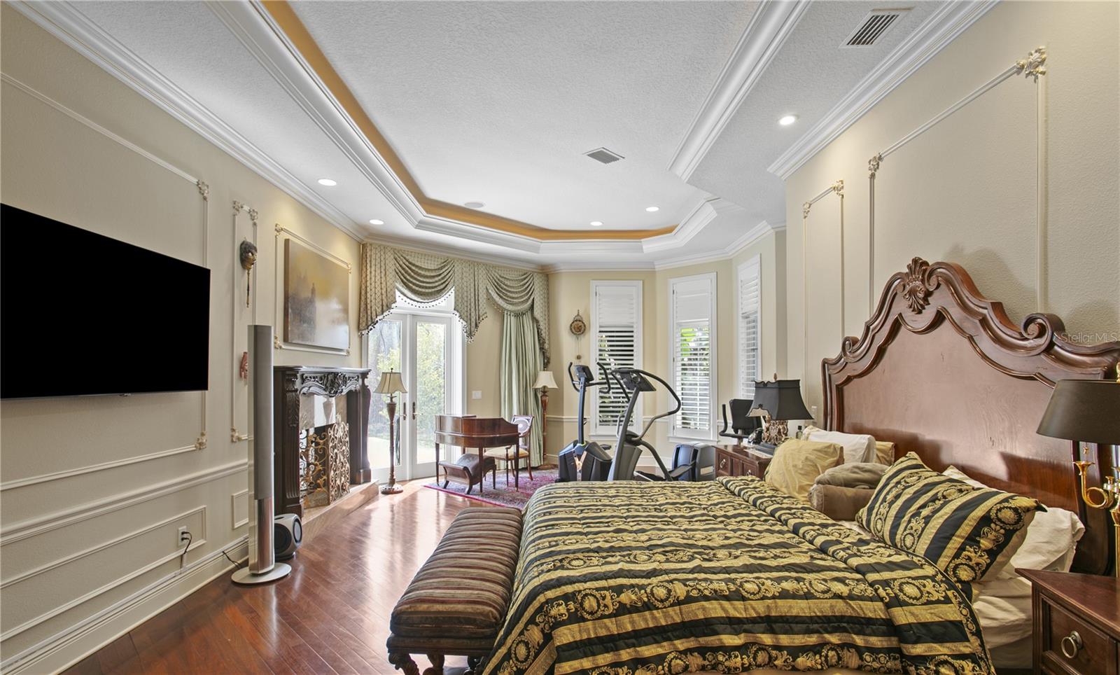 TB8476635 Property Photo