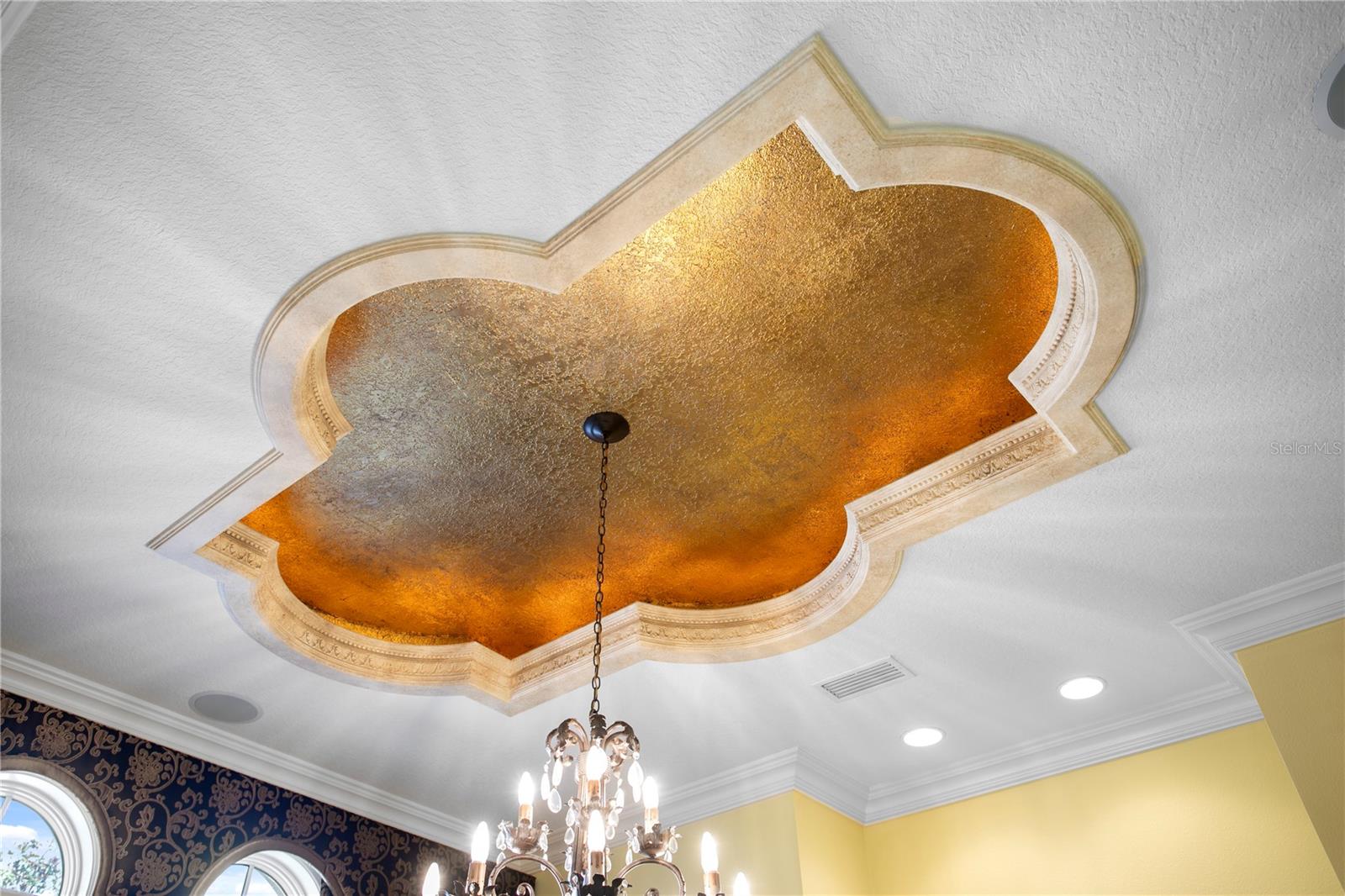 TB8476635 Property Photo