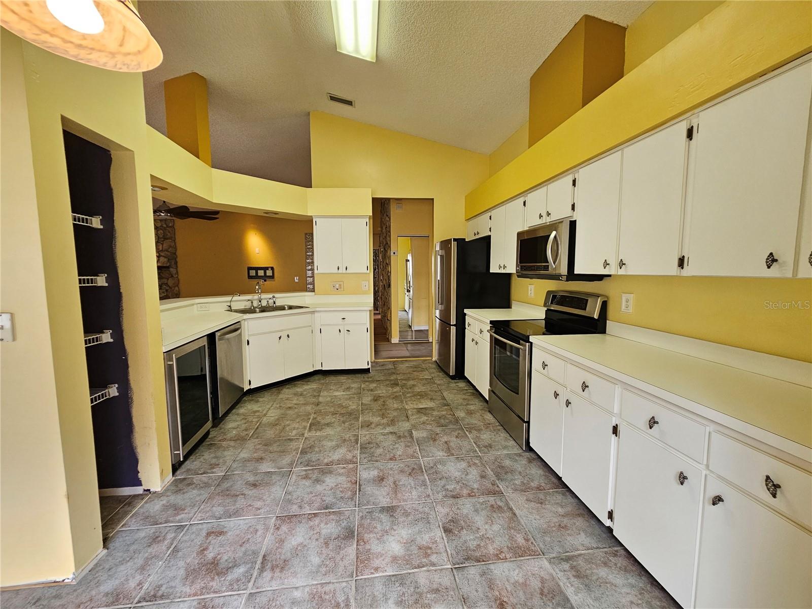 1795 BAYHILL DR, OLDSMAR, FL, 34677