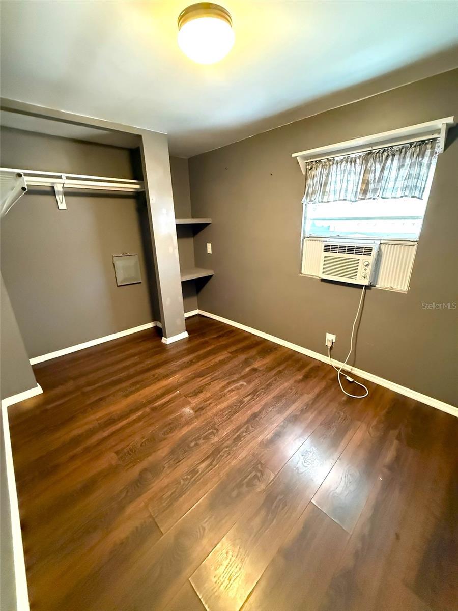 TB8476682 Property Photo