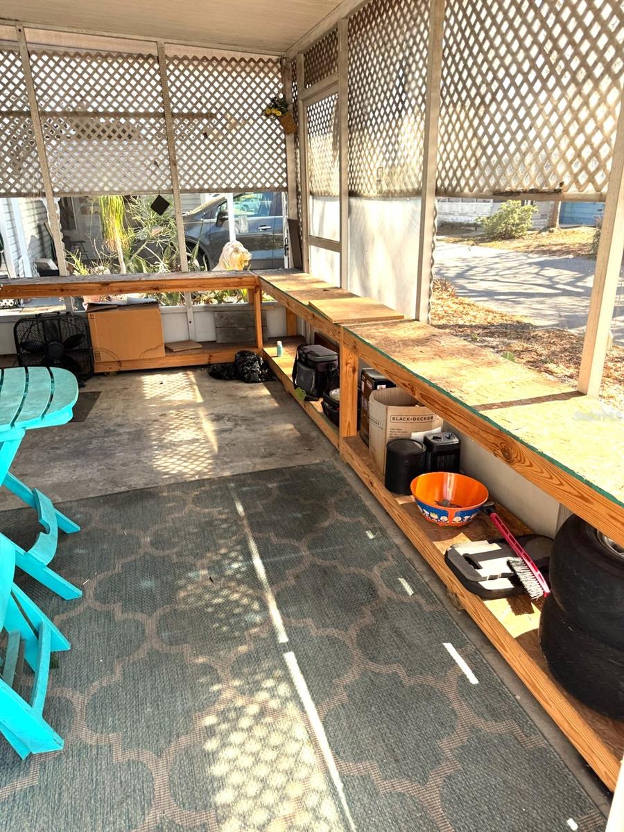 TB8476682 Property Photo