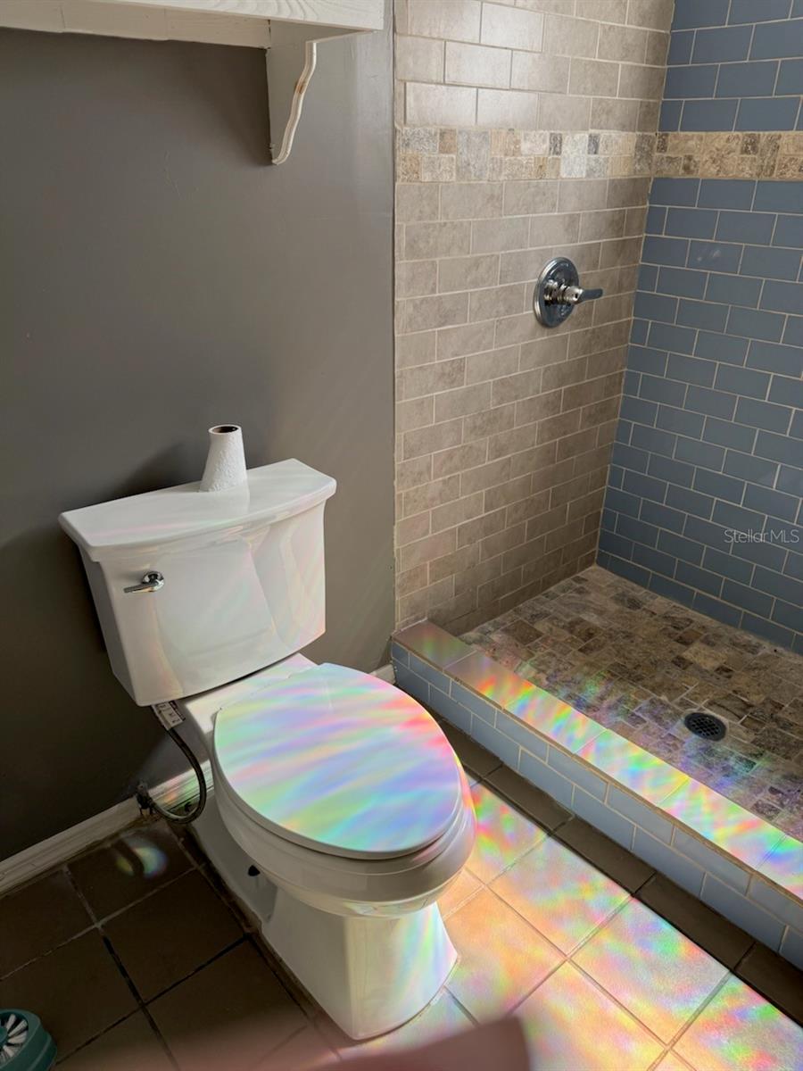 TB8476682 Property Photo