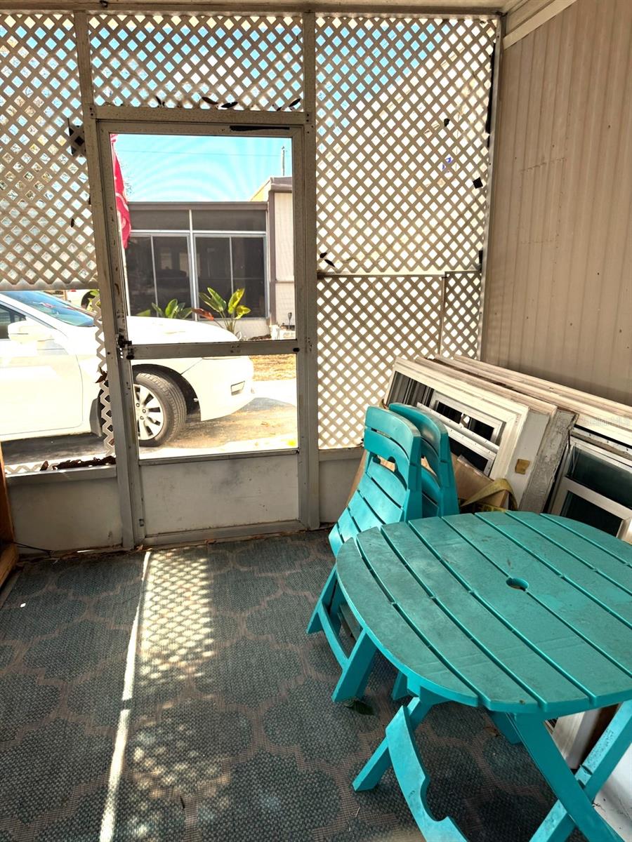 TB8476682 Property Photo