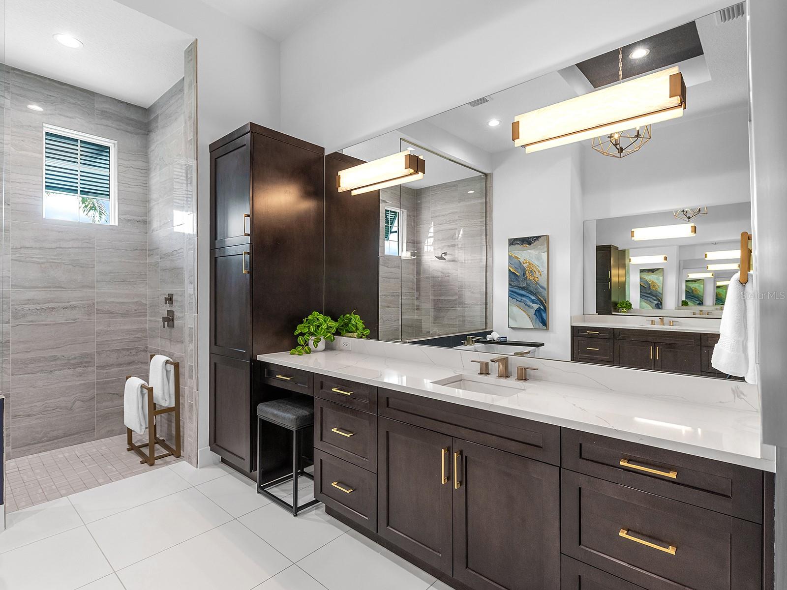 A4682757 Property Photo