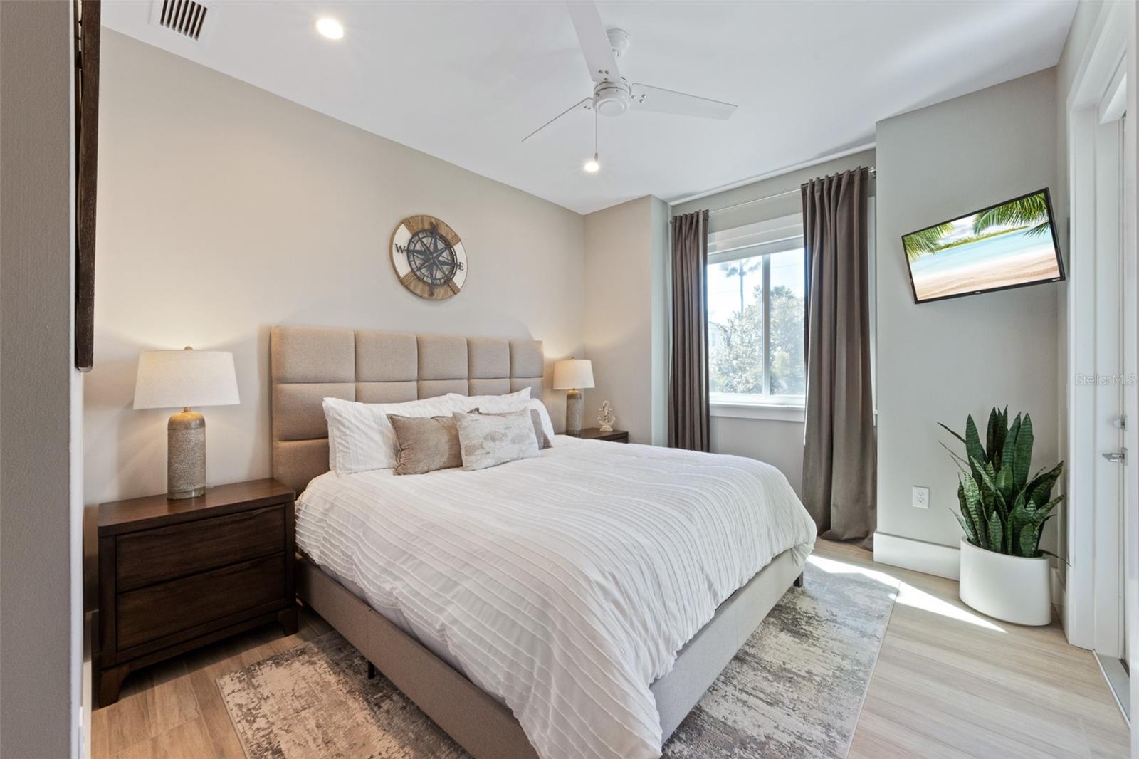 A4682764 Property Photo